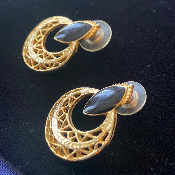 🖤Vintage gold enameled earrings - Picture 10 of 12